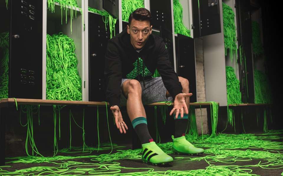 Adidas launches boots without laces 